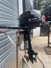 Load image into Gallery viewer, TOHATSU 3.5 OUTBOARD ENGINE
