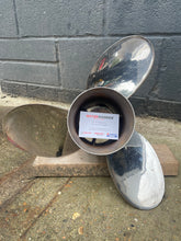 Load image into Gallery viewer, MERCURY MIRAGE PROPELLOR