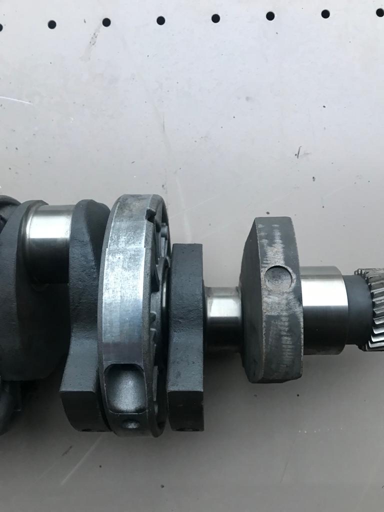 Mercruiser Cummins D 4.2 L6 VM 320 Crankshaft