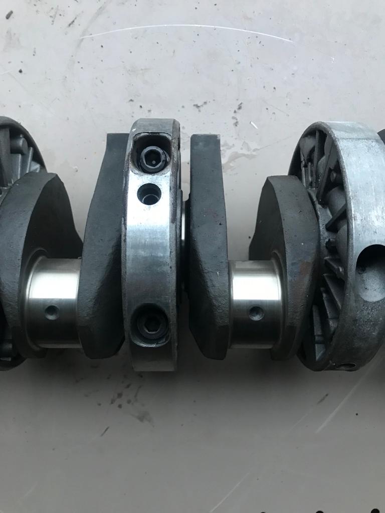 Mercruiser Cummins D 4.2 L6 VM 320 Crankshaft